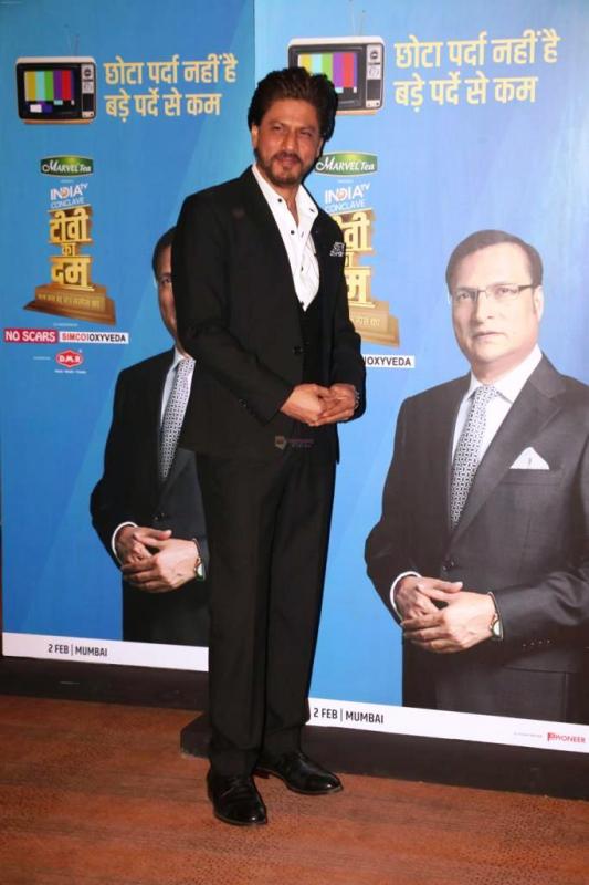 Shah Rukh Khan Raih Gelar Doktor Honoris Causa di Inggris