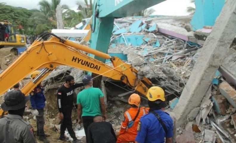 BMKG Sebut Terjadi 32 Aktivitas Gempa Susulan di Sulawesi Barat