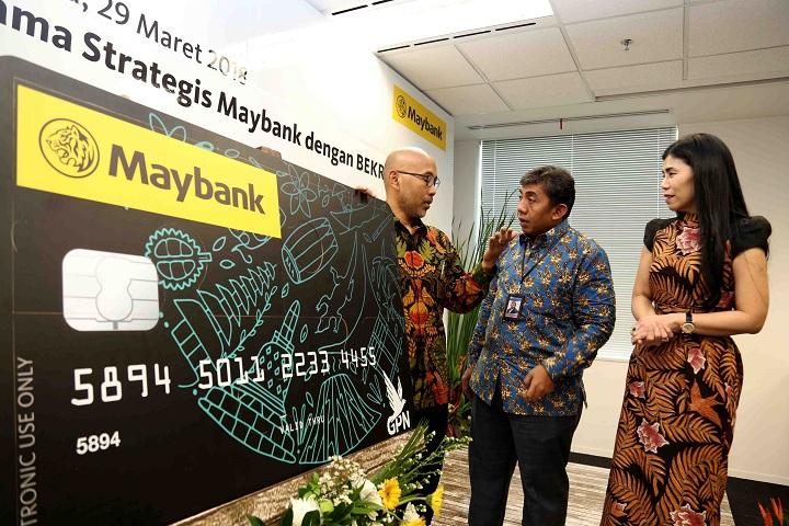 Maybank Luncurkan Kartu Debit Berlogo Nasional