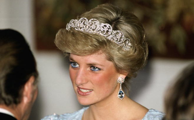 20 Tahun Kematian Putri Diana, Doa dan Bunga Mengalir