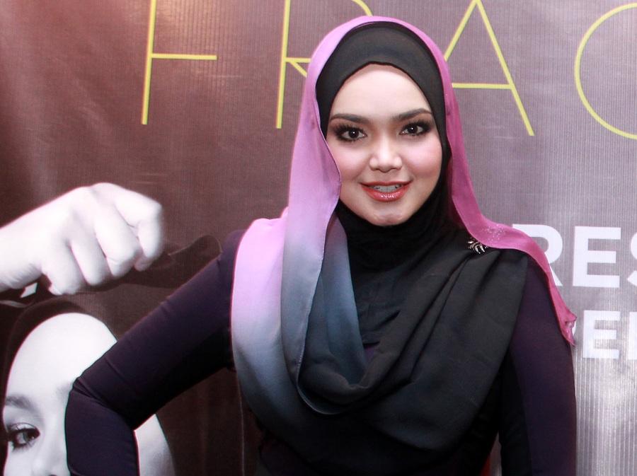 Siti Nurhaliza Penantian Berharga, Lahirkan Bayi Perempuan