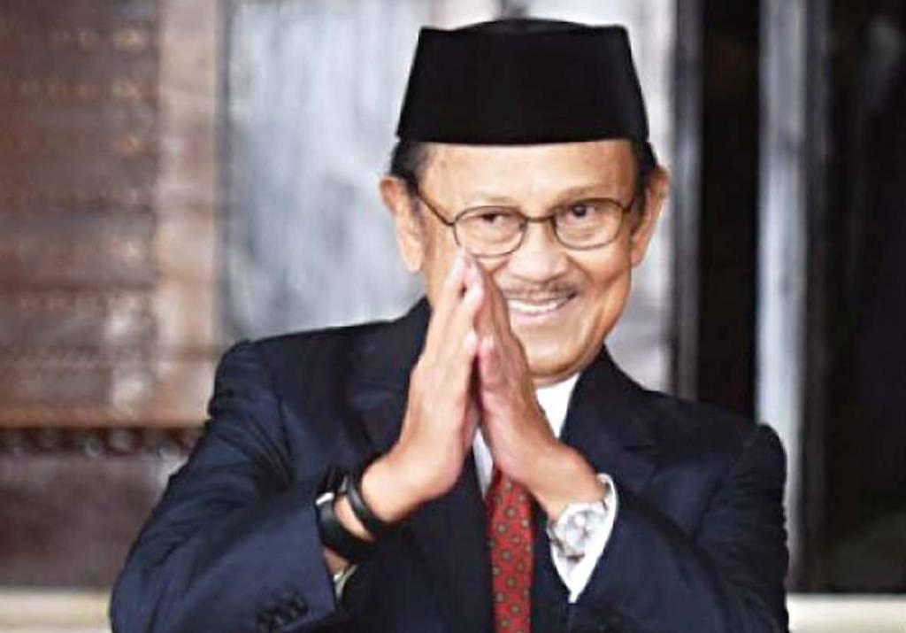 Presiden Penuhi Permintaan Habibie Kirim Dokter ke Jerman