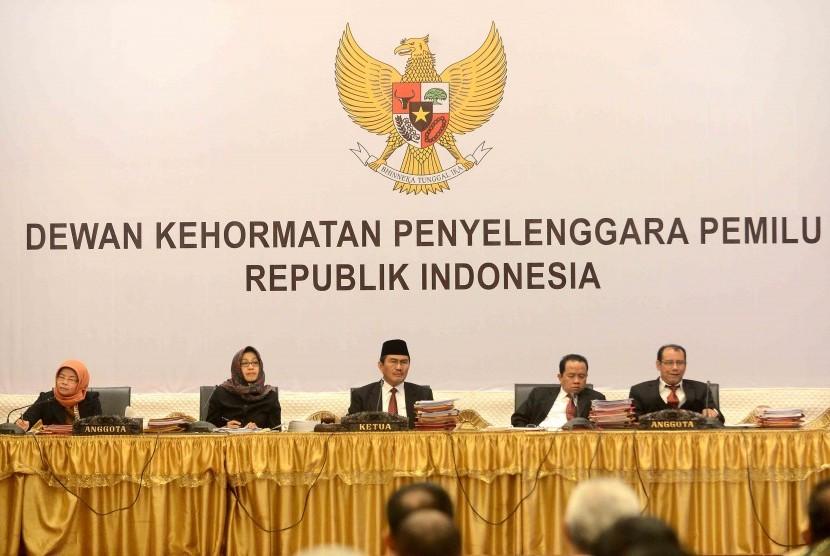 DKPP Ingatkan Indonesia Dibangun dengan Komitmen Politik