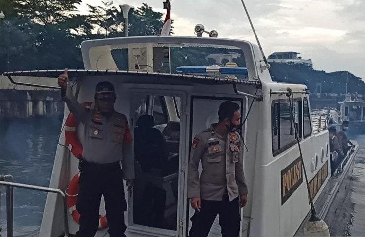 Polres Kepulauan Seribu Bawa Dua Kapal Cek Lokasi Pesawat Jatuh