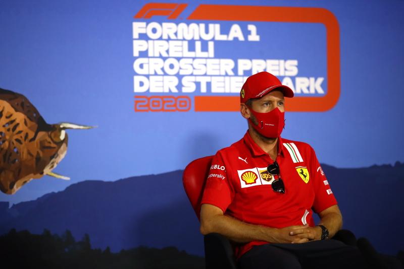 Vettel Berminat Kembali ke Red Bull