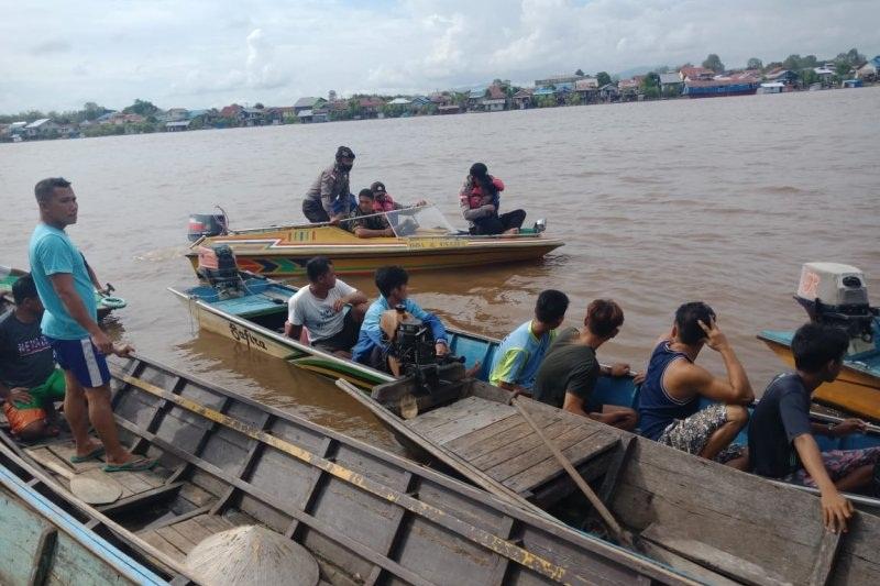 Kemenhub Bangun Penyeberangan Sungai di Kapuas Hulu