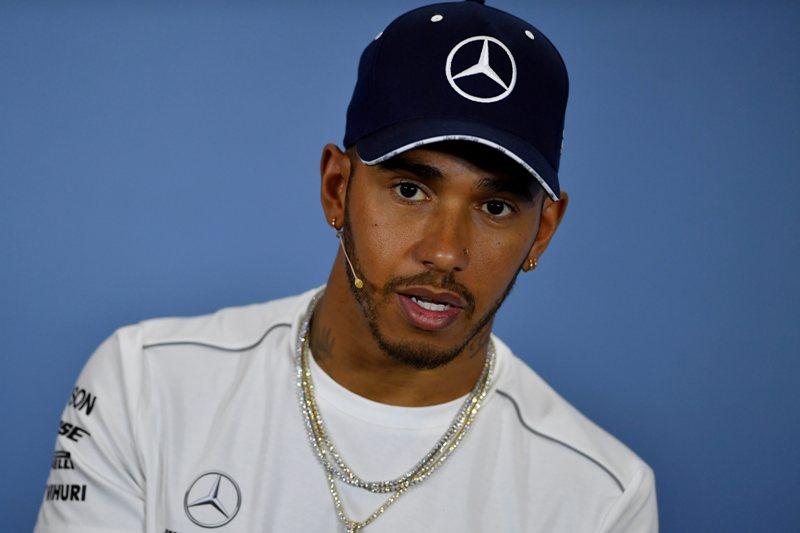Hamilton Tercepat di Latihan Pertama GP Inggris