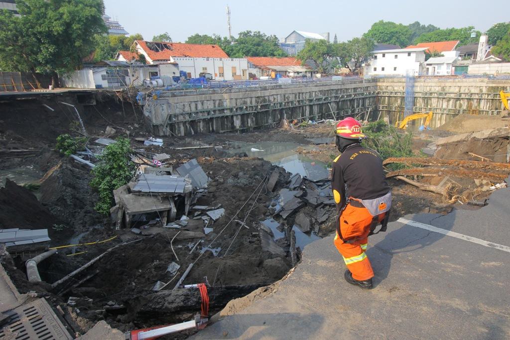 Sebelum Jalan Gubeng Ambles, Kontraktor Sudah Diperingatkan