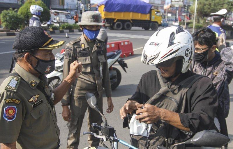 Depok Perpanjang Operasi Masker