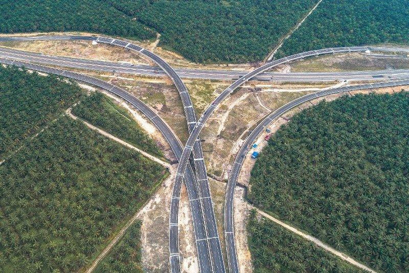 Hutama Karya Kebut Proyek Tol di Sumatera