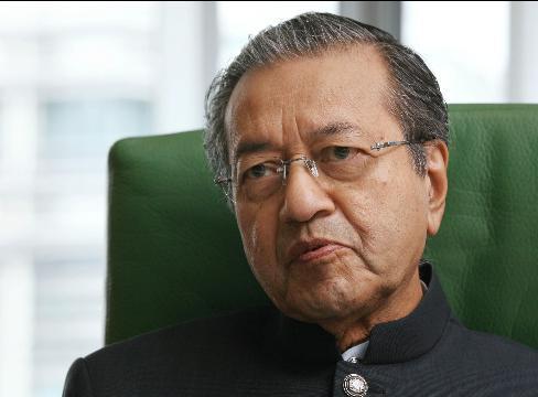 Mahathir Akan Bangun Pulau Dekat Singapura