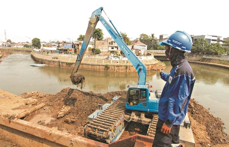 PENGERUKAN KALI CILIWUNG