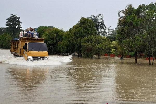 Sejumlah Jalan Utama di Kota Batam Terendam Banjir