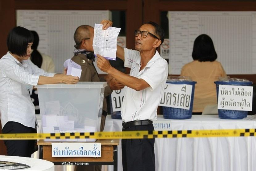 KPU Thailand Tunda Umumkan Hasil Pemilu