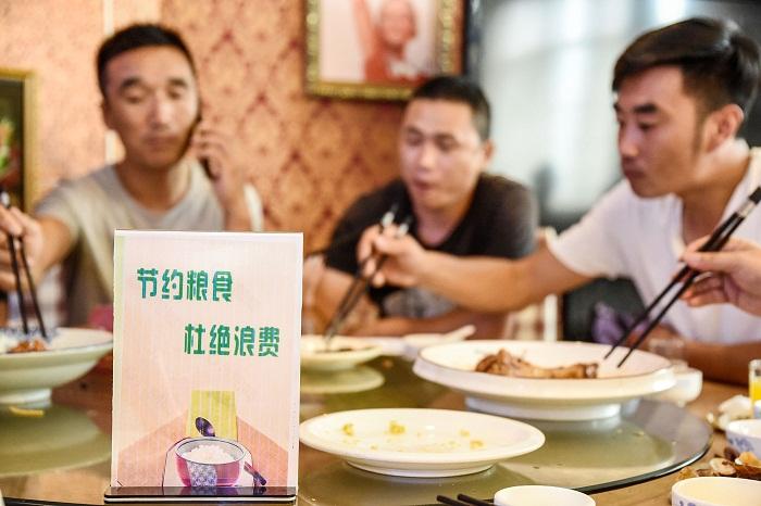 Warga Tiongkok Diminta Kurangi Makanan Terbuang