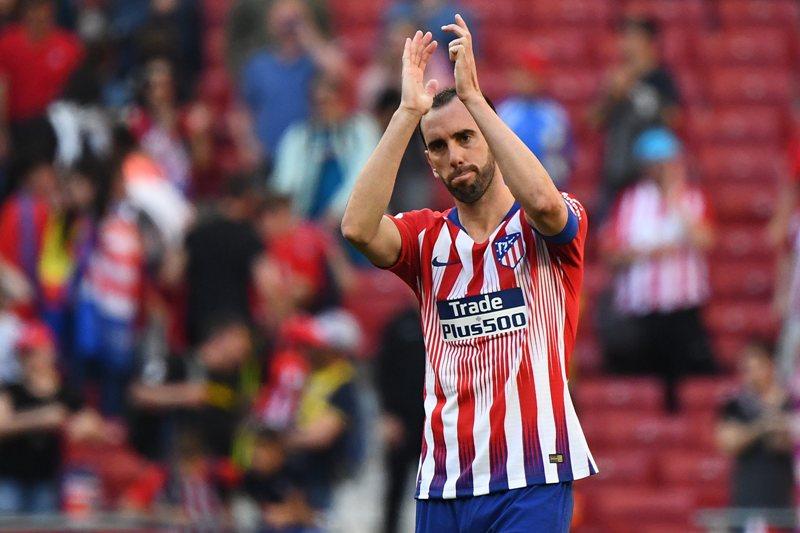 Diego Godin Tinggalkan Atletico