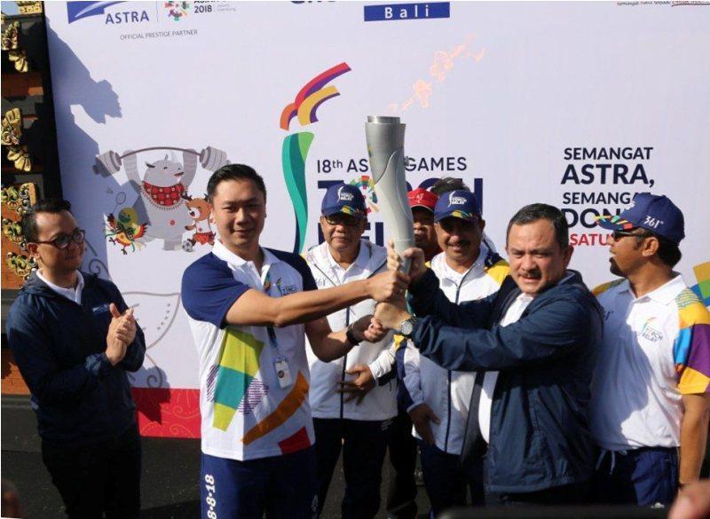 BRI Meriahkan Kirab Obor Asian Games di Denpasar