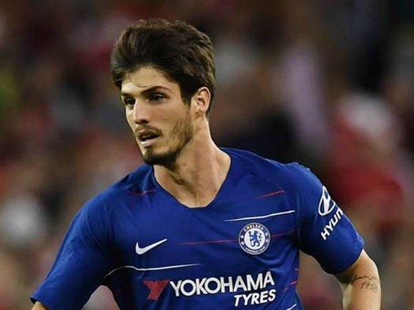 Lucas Piazon Akhirnya Tinggalkan Chelsea