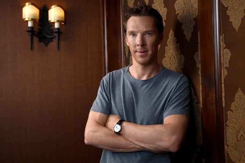 Benedict Cumberbatch Selamatkan Kurir Sepeda dari Pengeroyokan