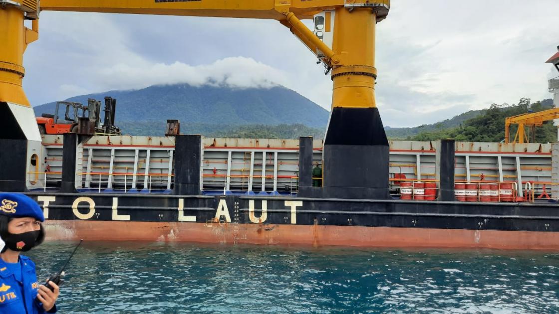 Pelabuhan Depapre Jayapura Resmi Beroperasi