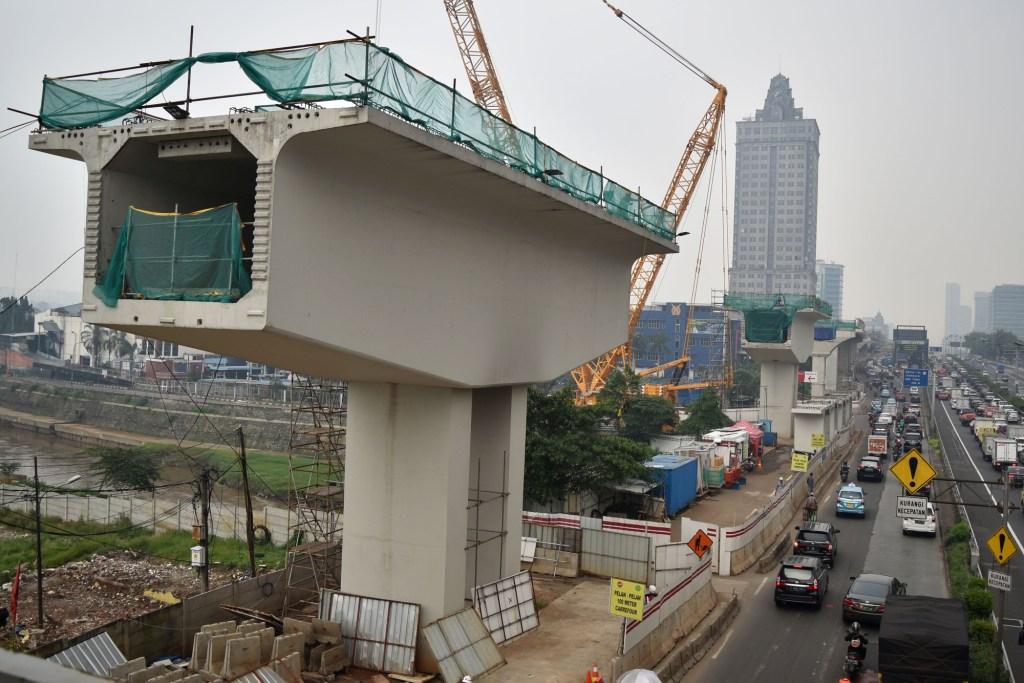 Pembangunan Jalur LRT