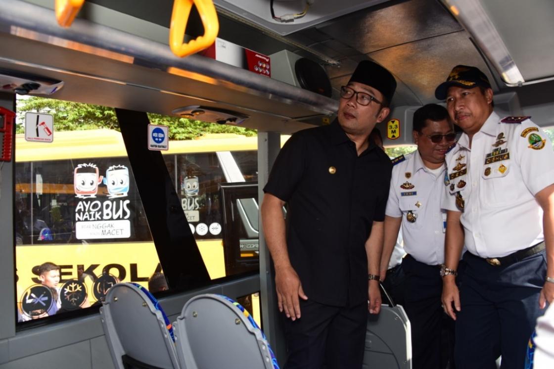 Pemprov Jabar Hibahkan 50 BRT dan 17 Bus Sekolah