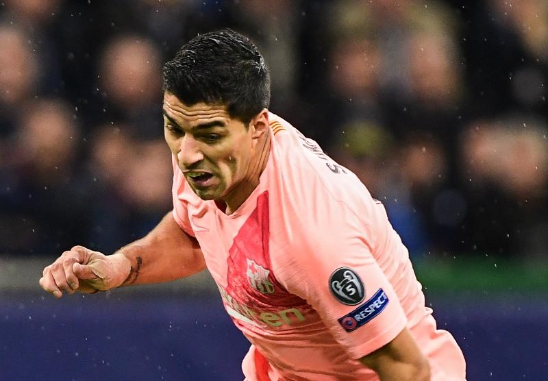 Barca Optimistis Suarez Pulih