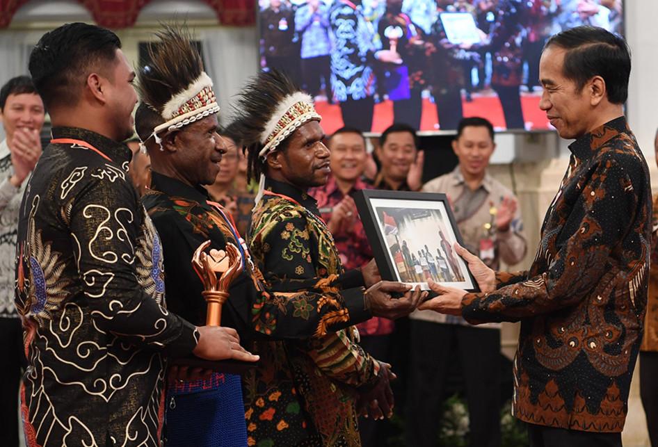 Pemenang Festival Gapura Cinta Negeri Diterima Presiden di Istana