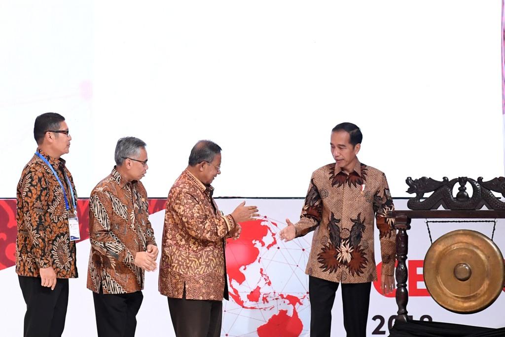 Hilirisasi Industri Penting untuk Atasi Defisit Transaksi Berjalan