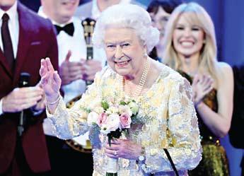 Ratu Elizabeth Rayakan HUT ke-92 dengan Konser Para Bintang