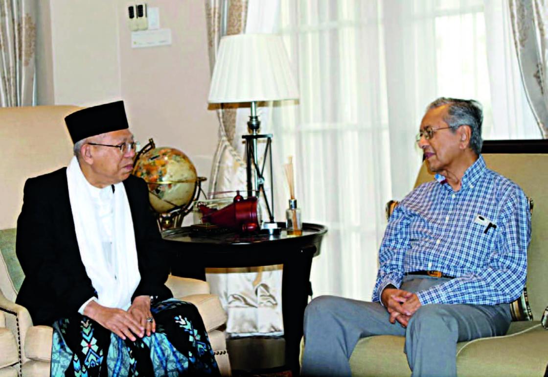 KH Ma'ruf dan Dr Mahathir
