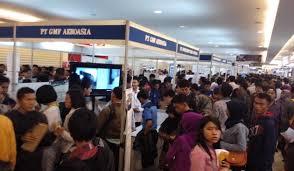 Ribuan Pencari Kerja Padati Job Fair di Tangerang