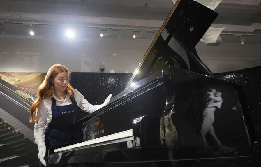 Piano Yamaha Milik Freddy Mercury Terjual $2 Juta di Rumah Lelang Sotheby's