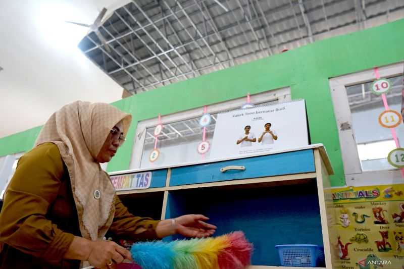 Plafon Sekolah PAUD di Gorontalo Ambruk Akibat Gempa