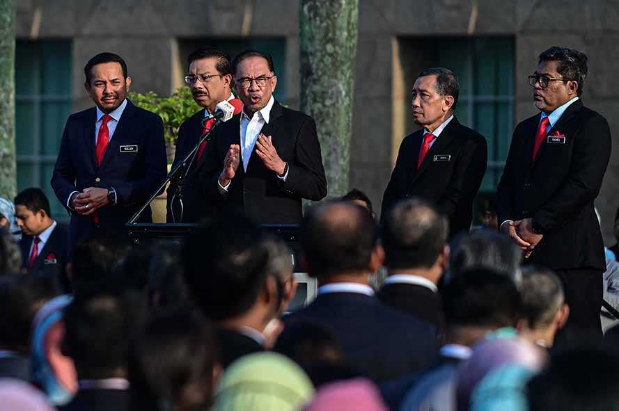 PM Anwar Kesulitan Susun Kabinet