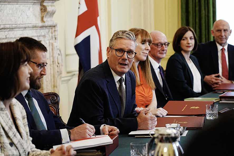 PM Inggris Umumkan Kabinet Baru