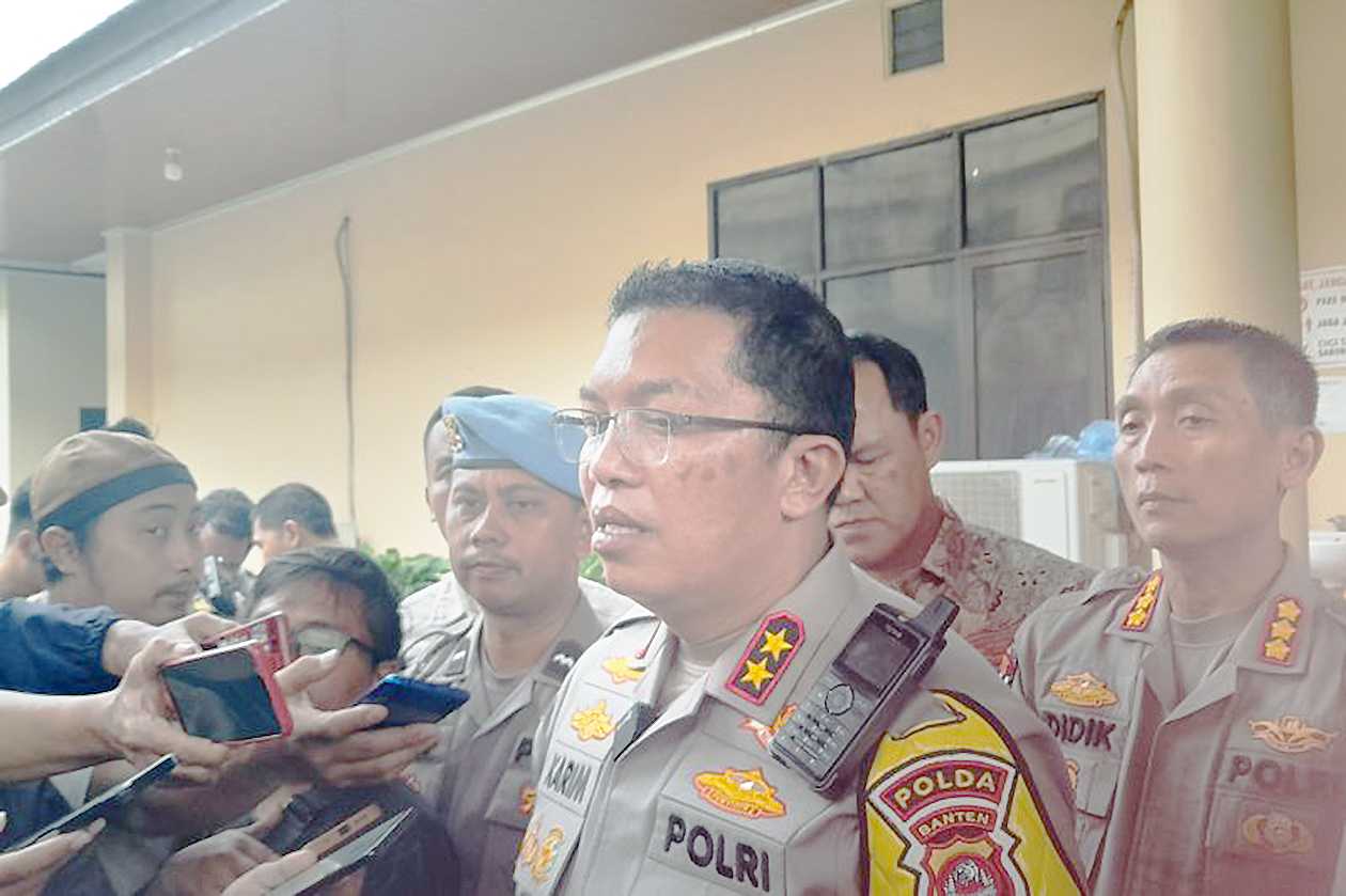Polda Banten dan OJK Tertibkan Bank Emok
