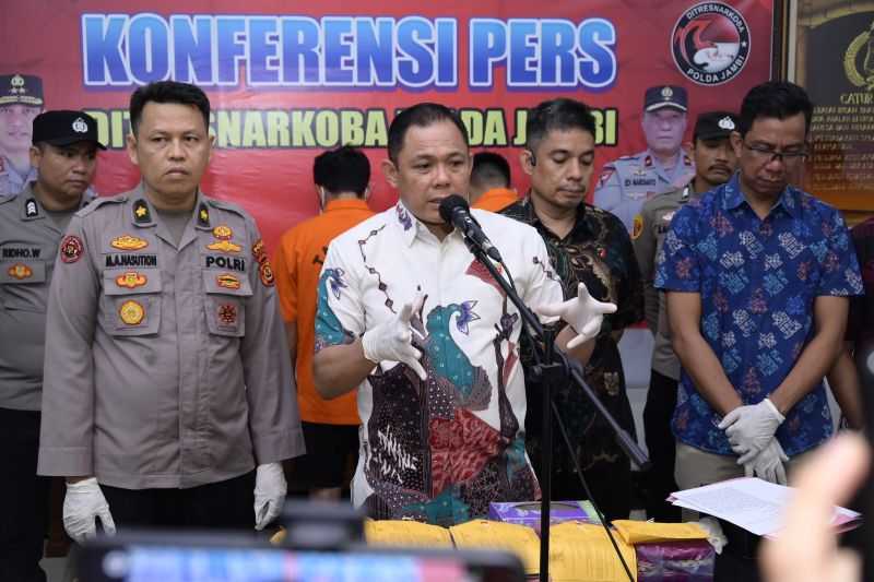 Polda Jambi Ungkap Penyeludupan 4,5 Kg Sabu Jaringan Internasional