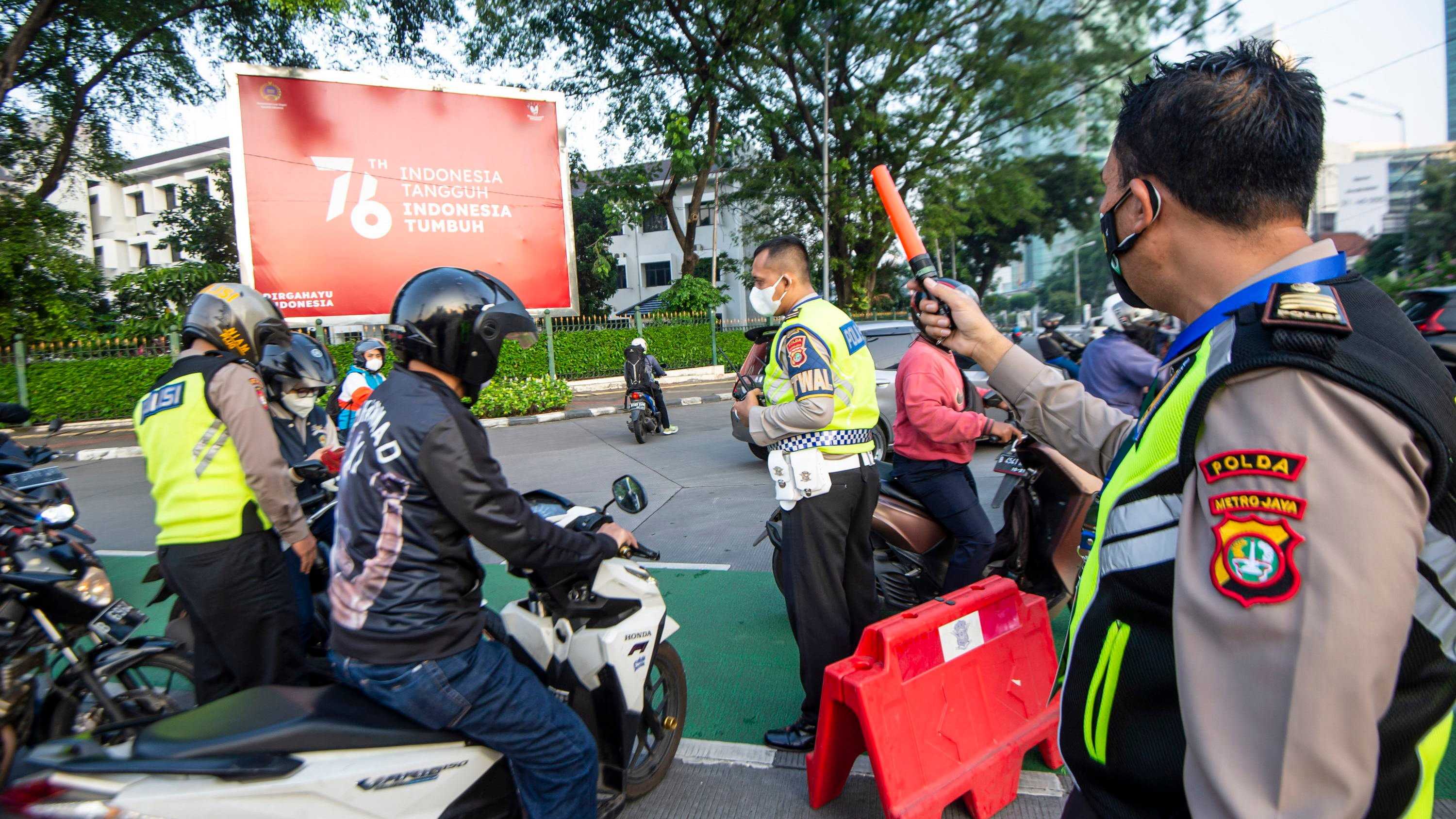 Polda Metro Jaya akan Buat Jalur Khusus Nakes Cegah Terjebak Kemacetan Saat Penyekatan Selama PPKM Darurat
