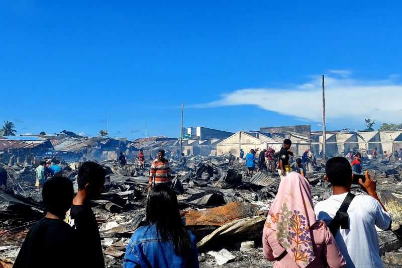 Polisi dalami penyebab peristiwa kebakaran Pasar Remu Sorong