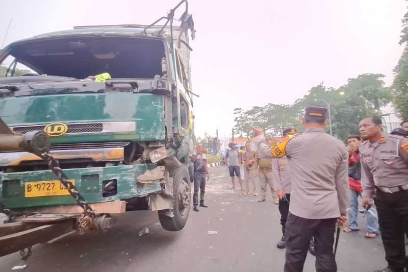 Polisi Pastikan Tidak Ada Korban Meninggal Ditabrak Sopir Truk Kontainer