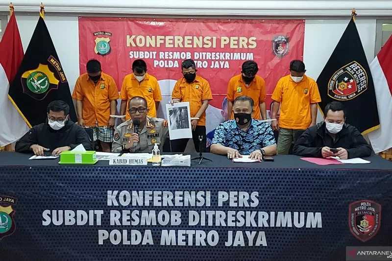 Polisi Tangkap 5 Perampok Bersenpi di Pademangan