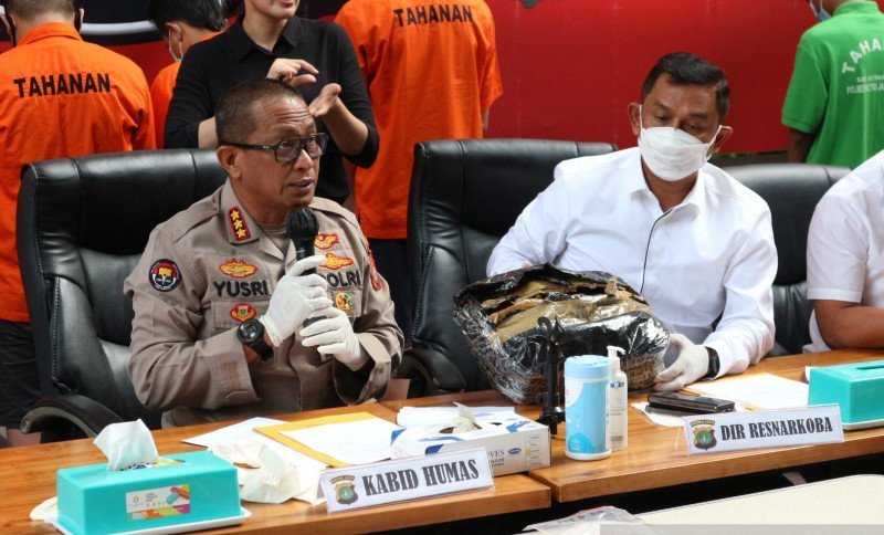 Polisi Tangkap Dua Pengedar 189 Gram Sabu di Tangerang Selatan