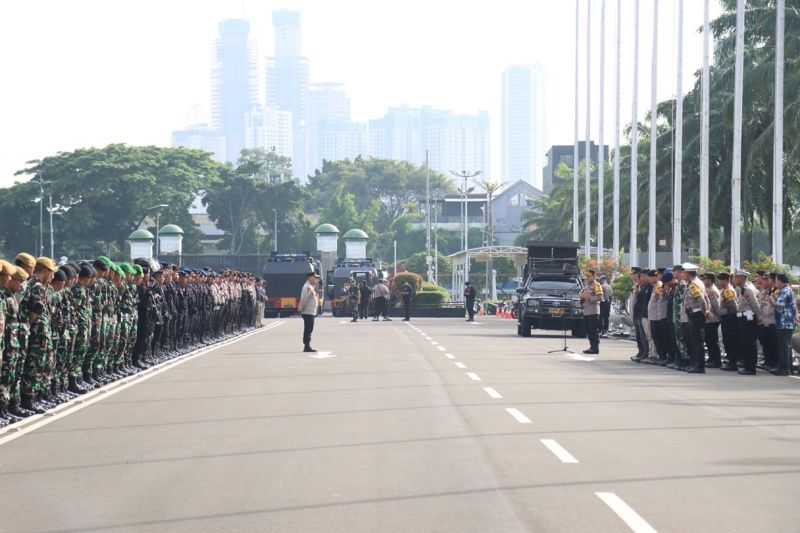 Polisi Terjunkan 2.590 Personel Gabungan Amankan Demo di DPR/ MPR RI