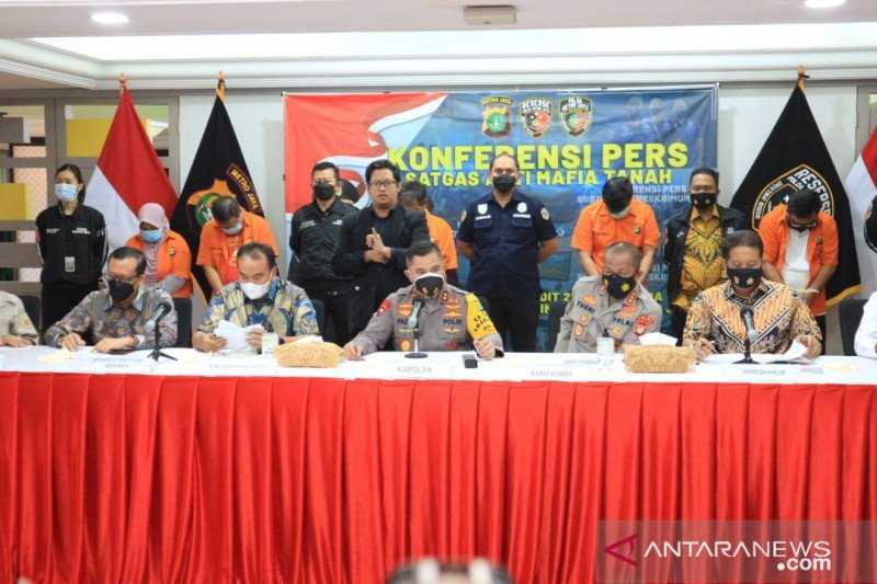 Polisi Ungkap Tersangka Fredi Kusnadi Bayar Orang Dalam Kasus Tanah Dino Patti