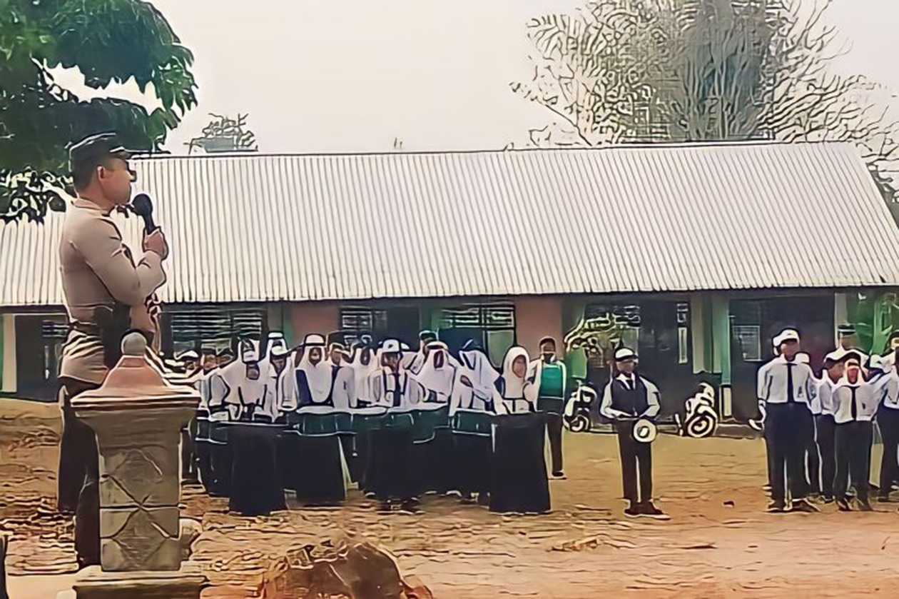 Polres OKU Selatan Edukasi Pelajar Soal Bahaya Bullying