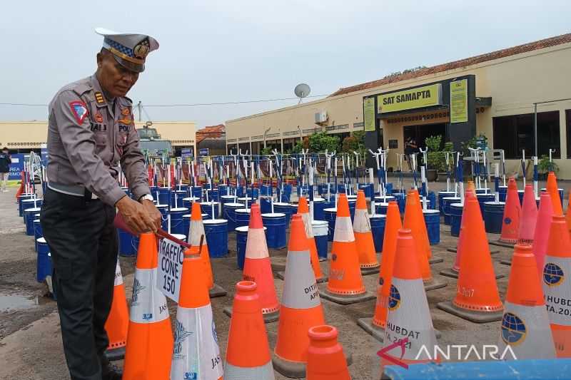 Polresta Cirebon Siapkan Tolo-Tolo untuk Dipasang di Jalur Mudik