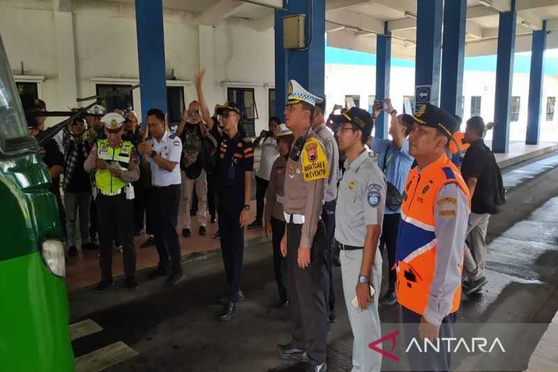 Polresta Surakarta-BPTD inspeksi keselamatan di Terminal Bus Tirtonadi