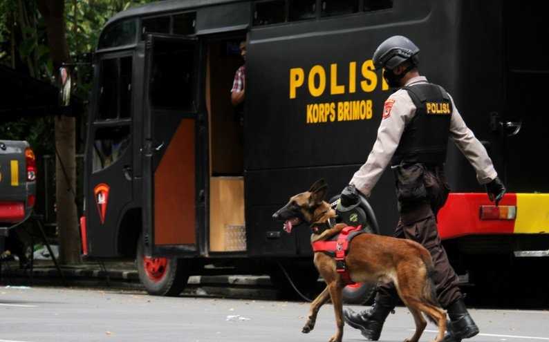 Polri Sebut Pelaku Bom Bunuh Diri di Makassar Pasangan Suami Istri