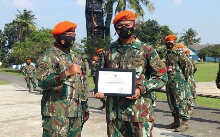 Prajurit Berpangkat Praka dari Pasukan Baret Jingga Paskhas Ini Jadi yang Terbaik di Pendidikan yang Diikutinya